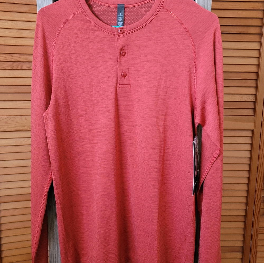 Long sleeve men's shirt
